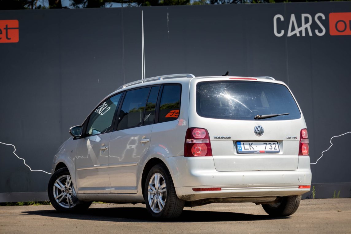 VW TOURAN