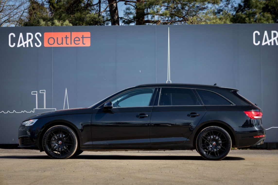 AUDI A4 AVANT