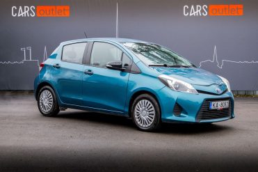 TOYOTA YARIS HYBRID