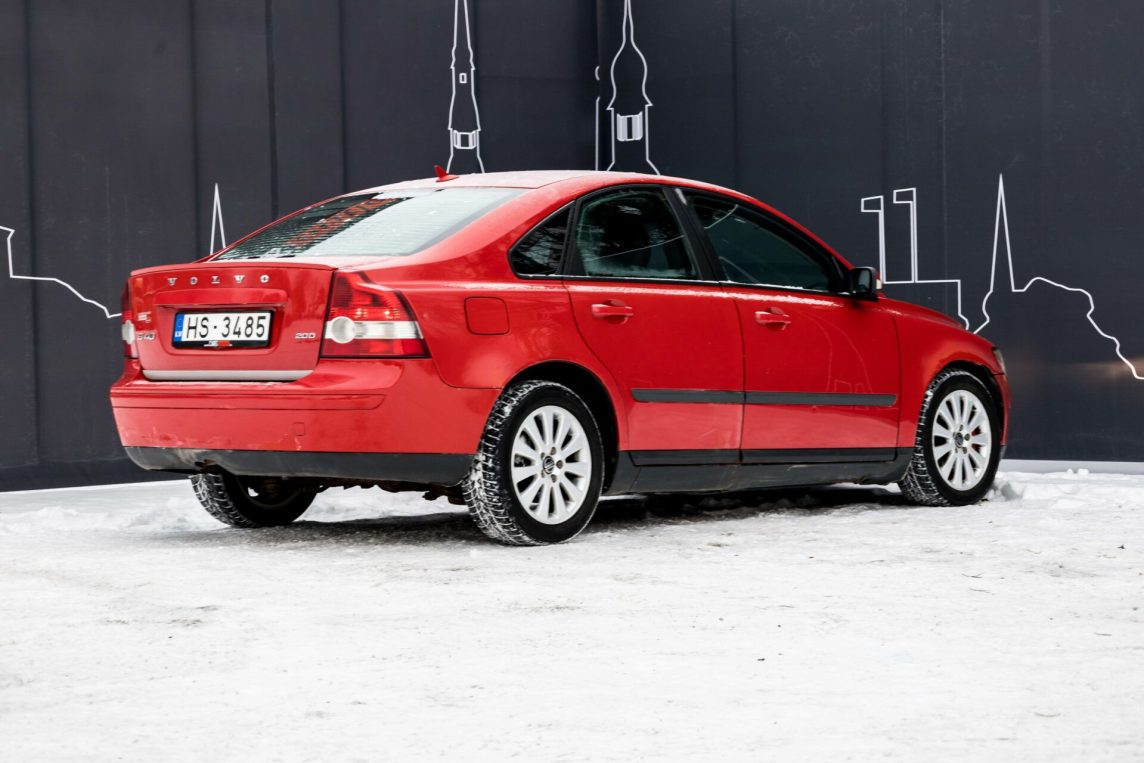 VOLVO S40