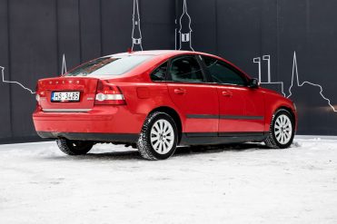 VOLVO S40