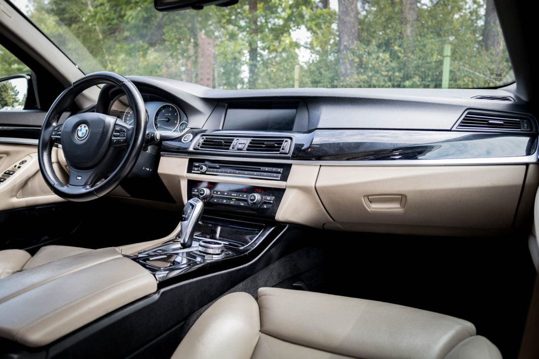 BMW 525