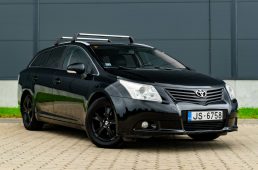 TOYOTA AVENSIS