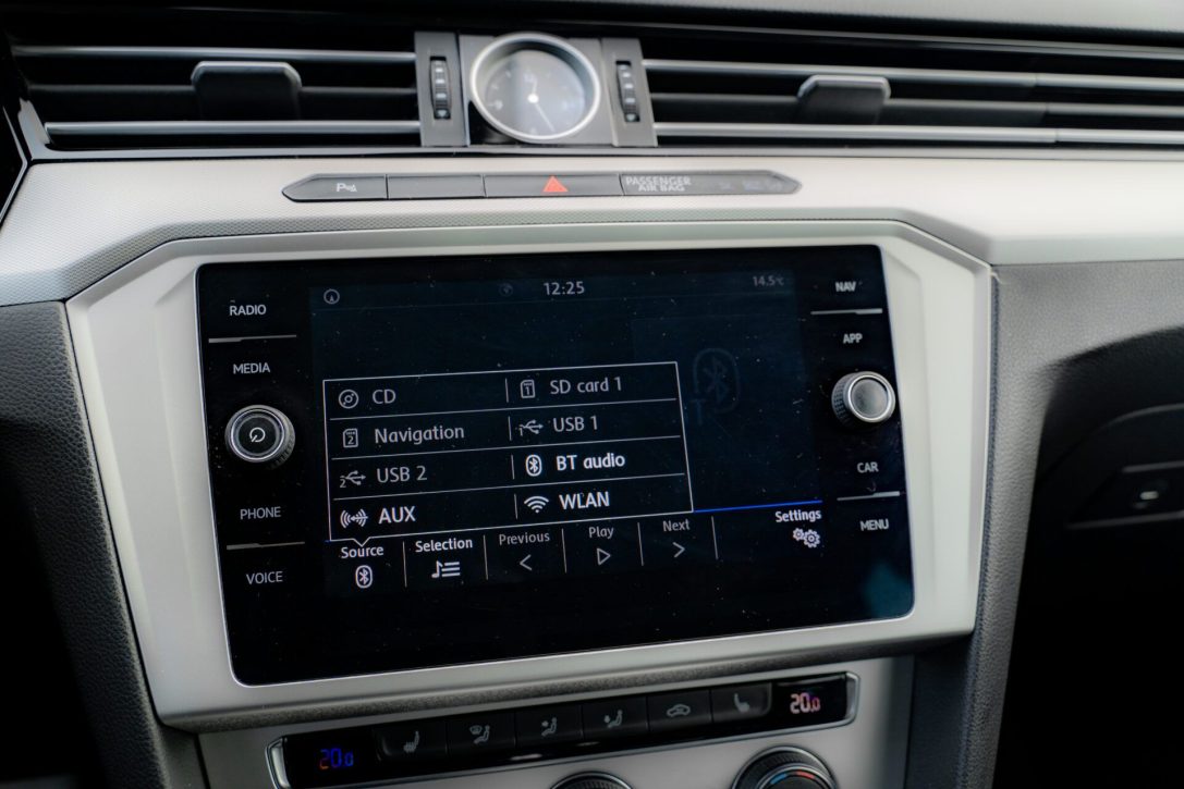 VW PASSAT