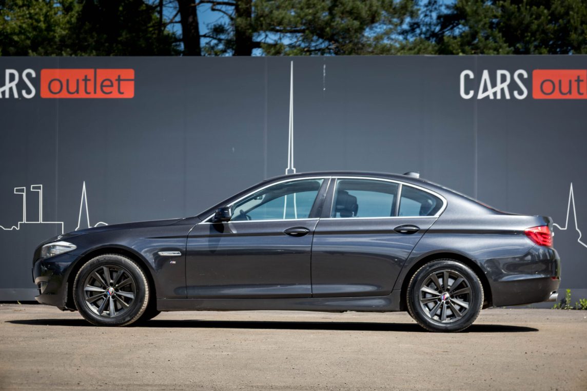BMW 525