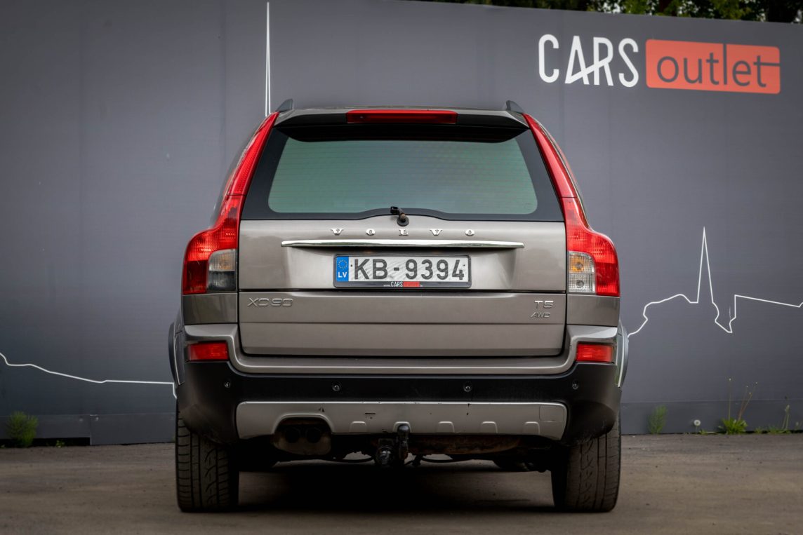 VOLVO XC90