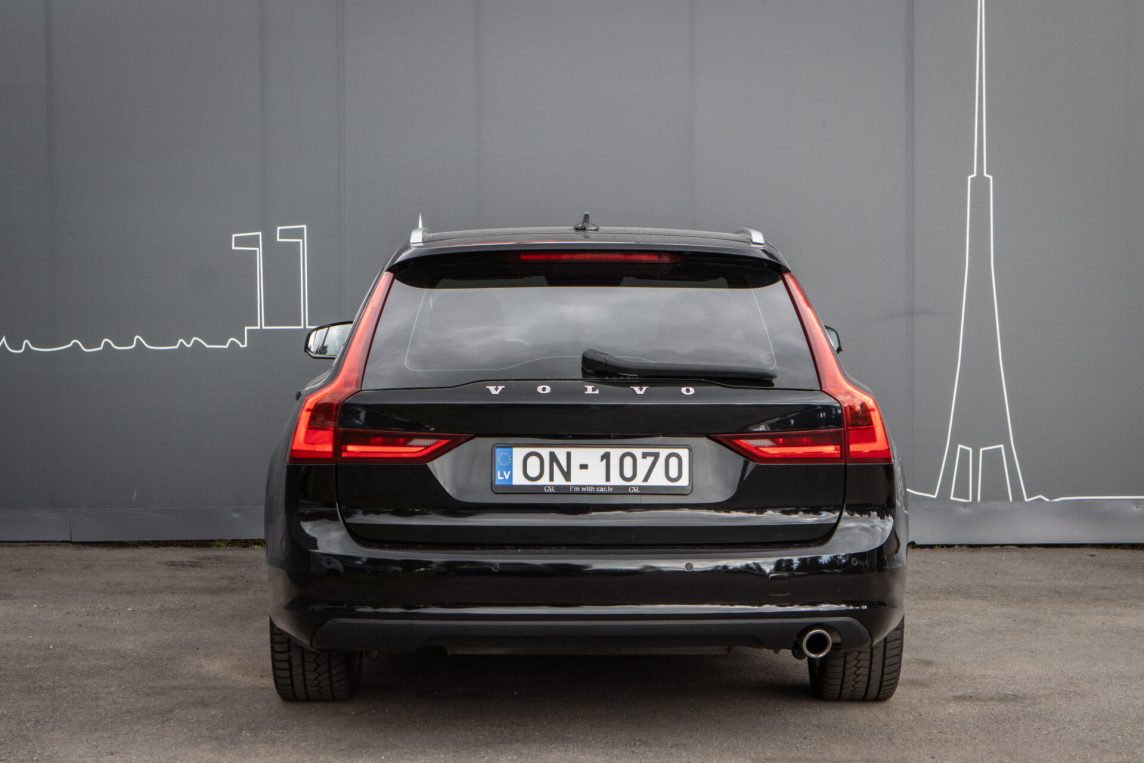 Volvo V90