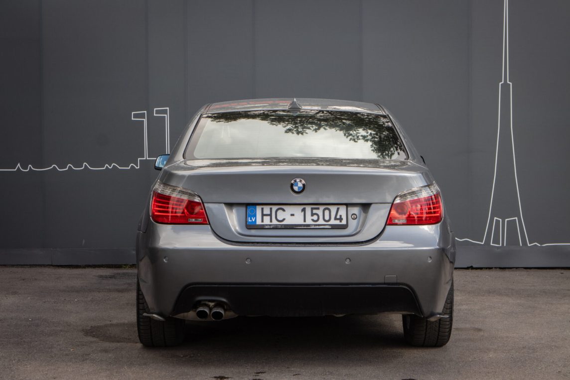 BMW 525
