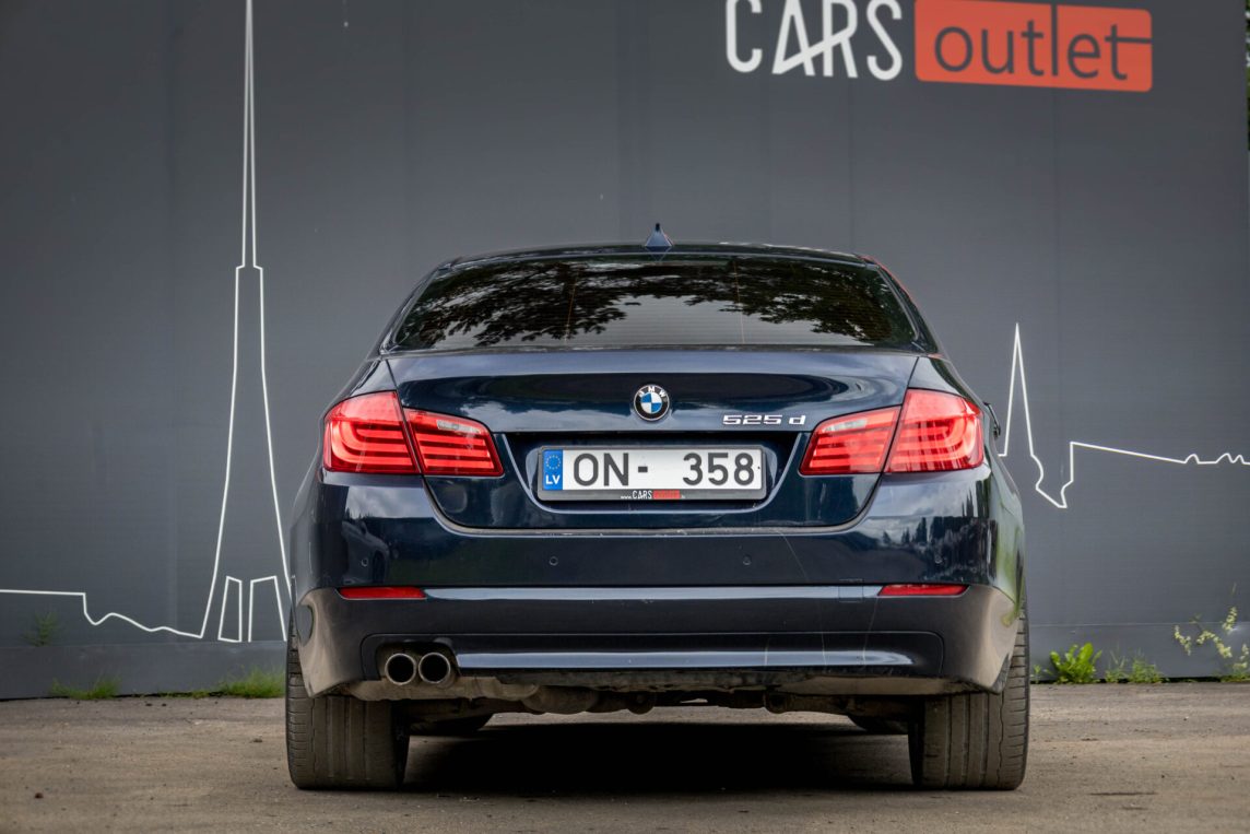 BMW 525