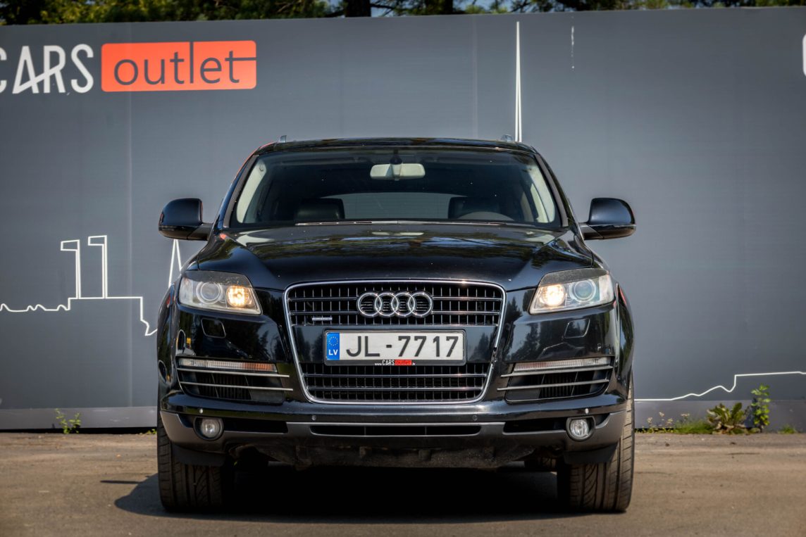 AUDI Q7