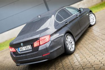 BMW 525