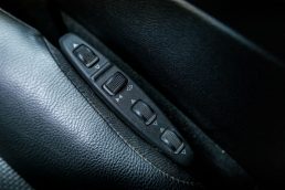 MERCEDES BENZ C320