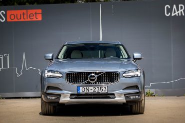 VOLVO V90 CROSS COUNTRY