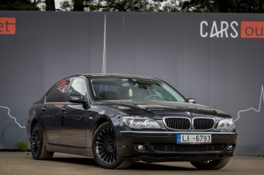 BMW 730