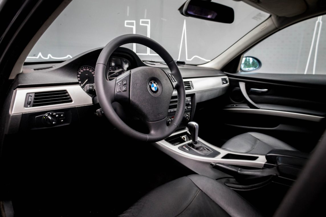 BMW 320