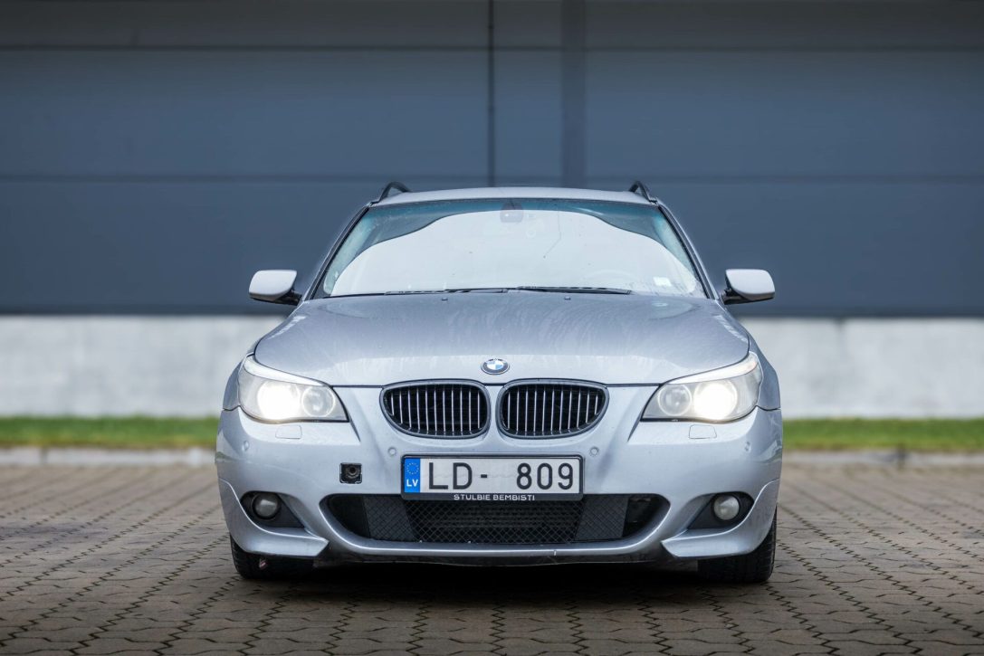BMW 530