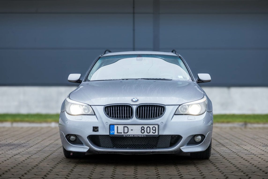 BMW 530