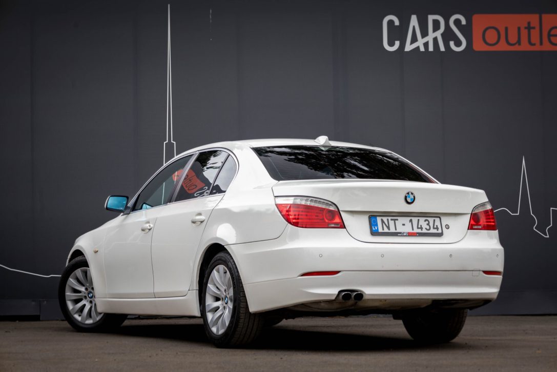 BMW 525