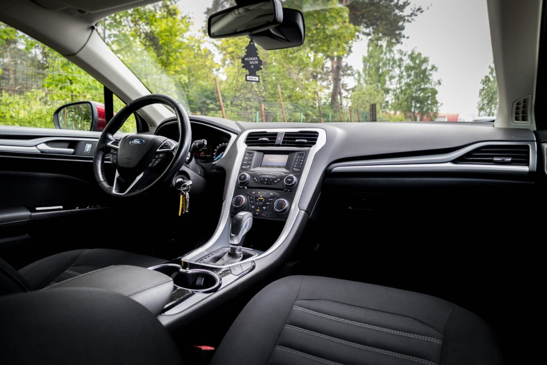 FORD MONDEO