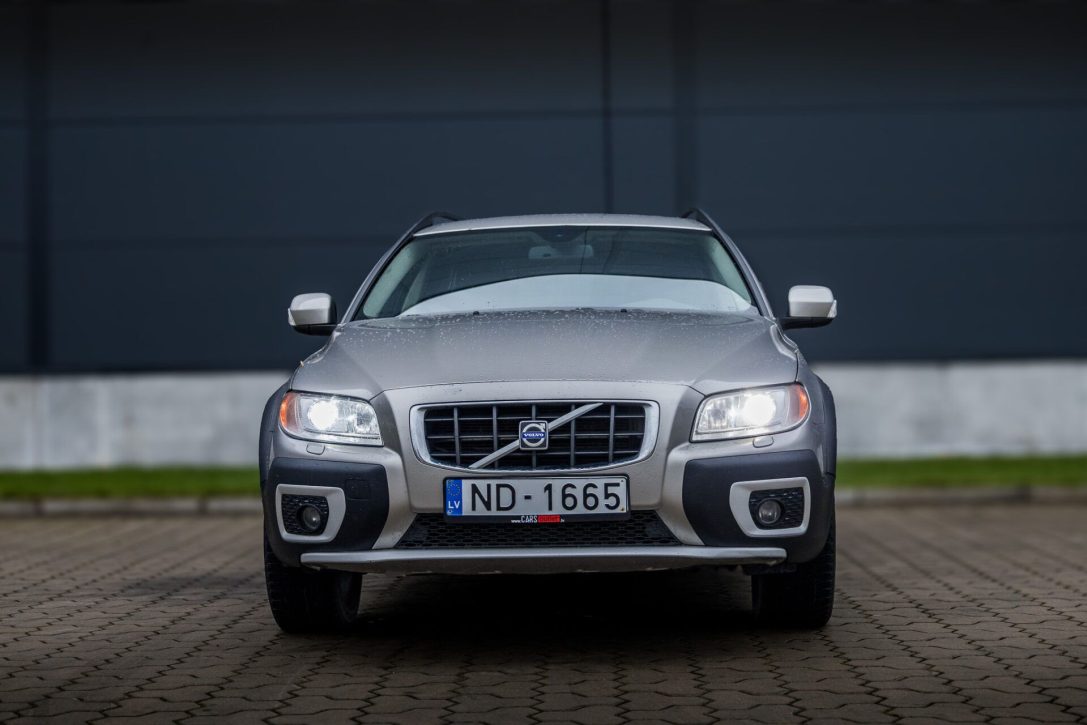 VOLVO XC70
