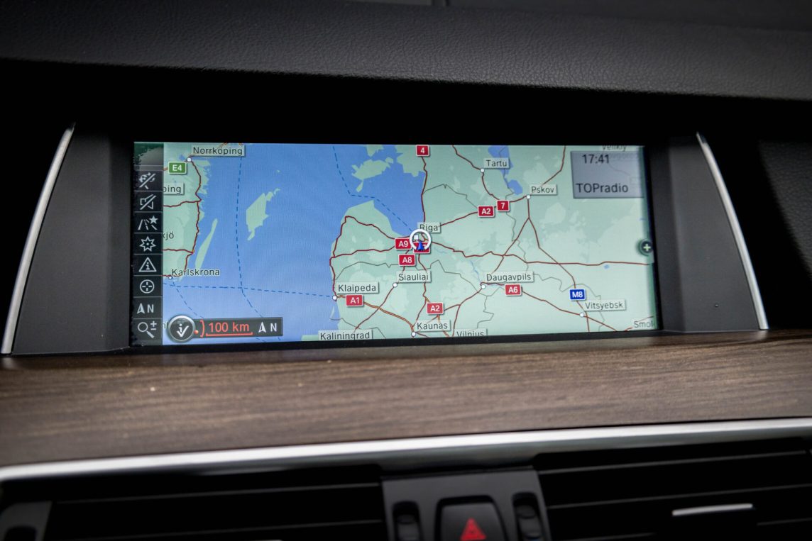 BMW 530
