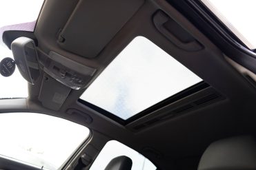 MERCEDES BENZ C320