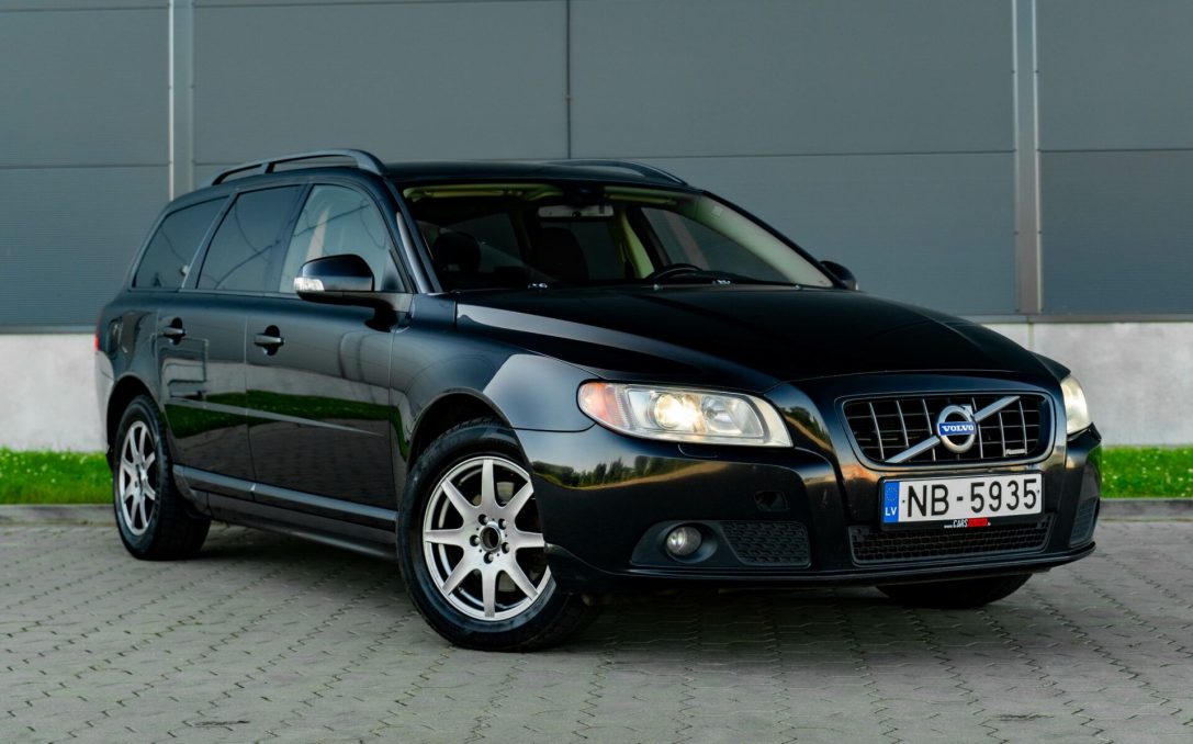 VOLVO V70