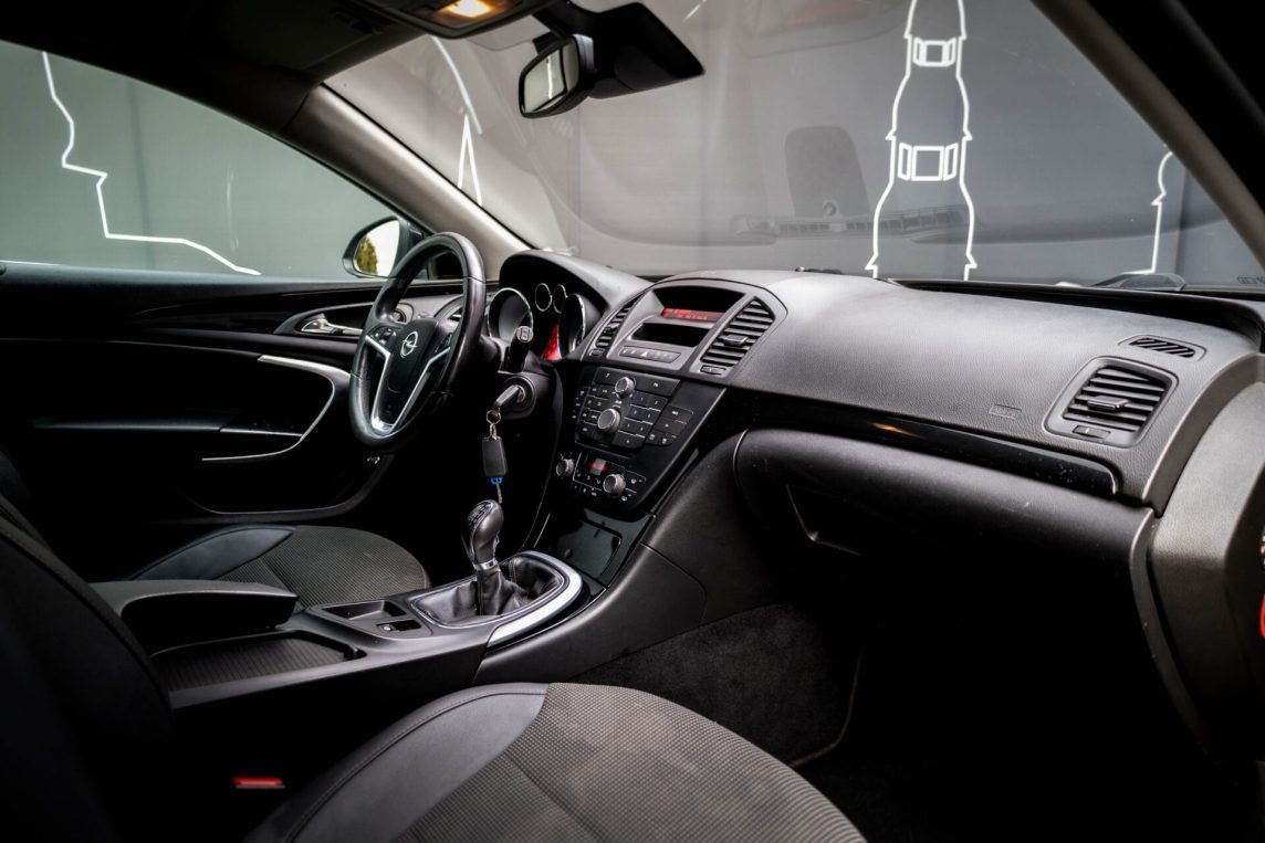 OPEL INSIGNIA SPORTS TOURER