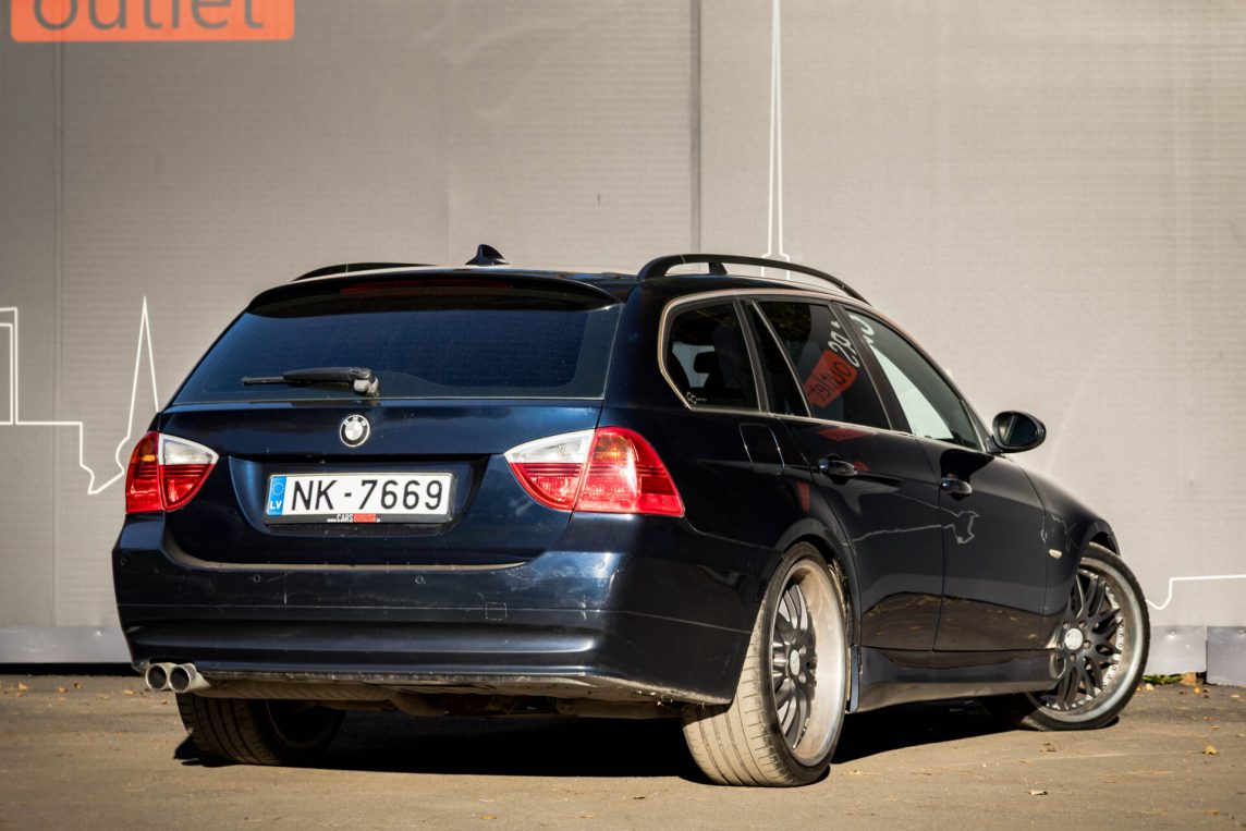 BMW 325