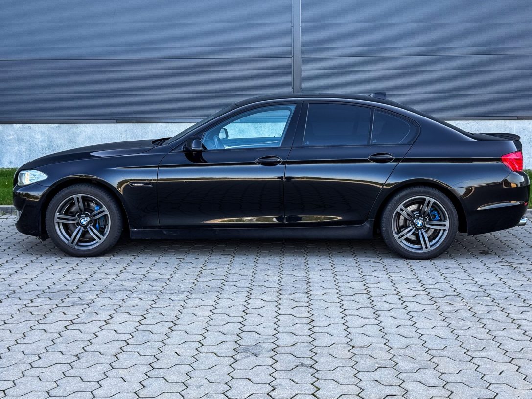 BMW 525