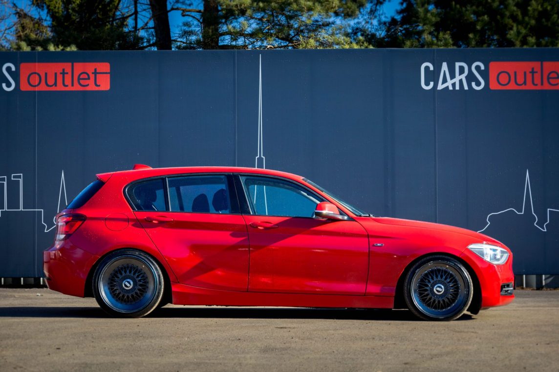 BMW 120