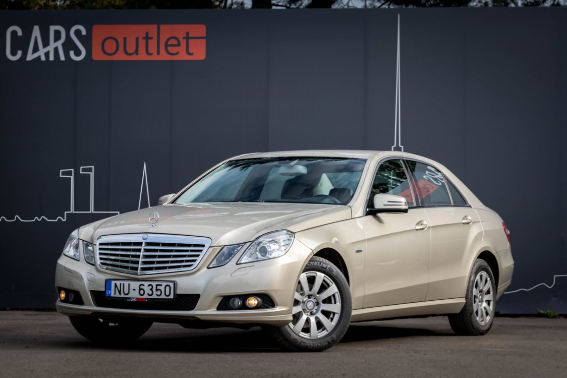 MERCEDES BENZ E200