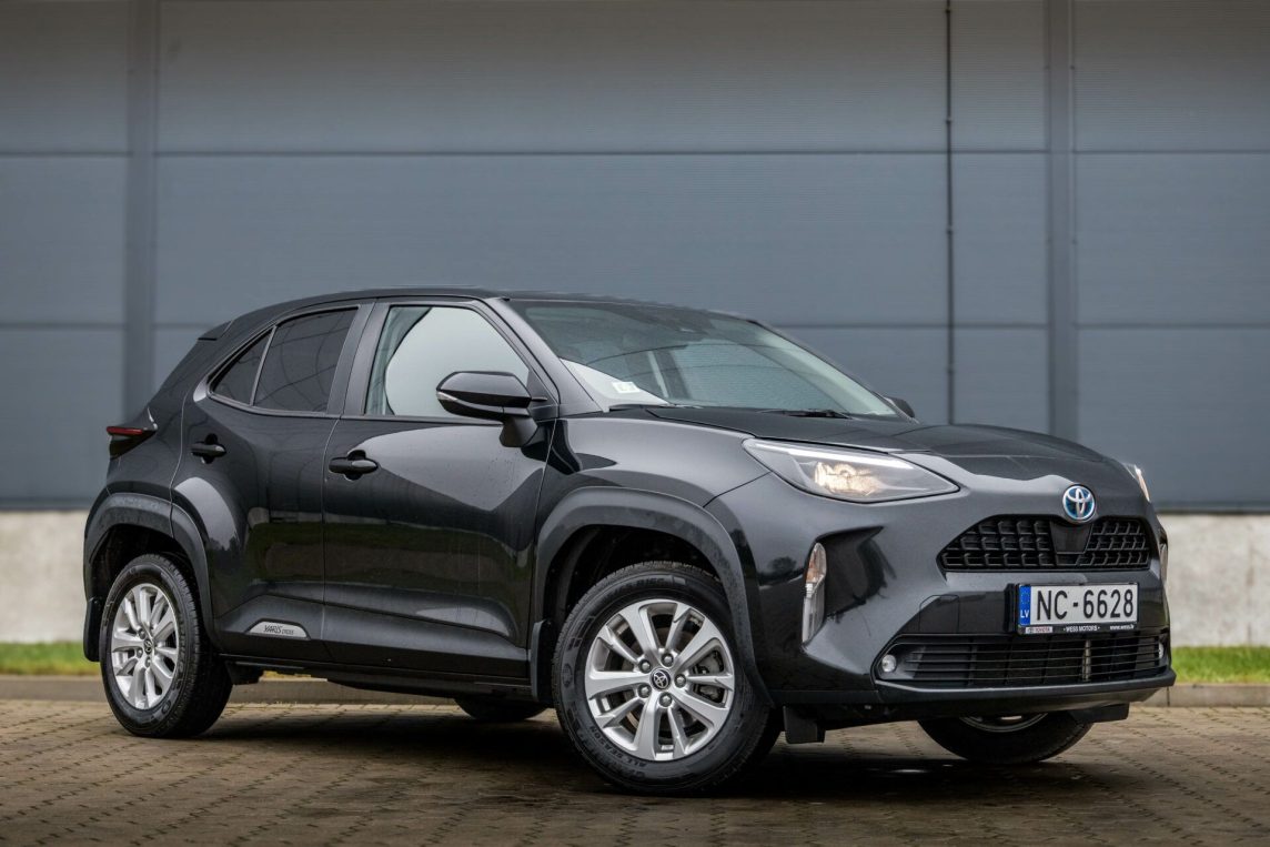 TOYOTA YARIS CROSS