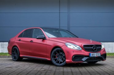 MERCEDES BENZ E200 CDI