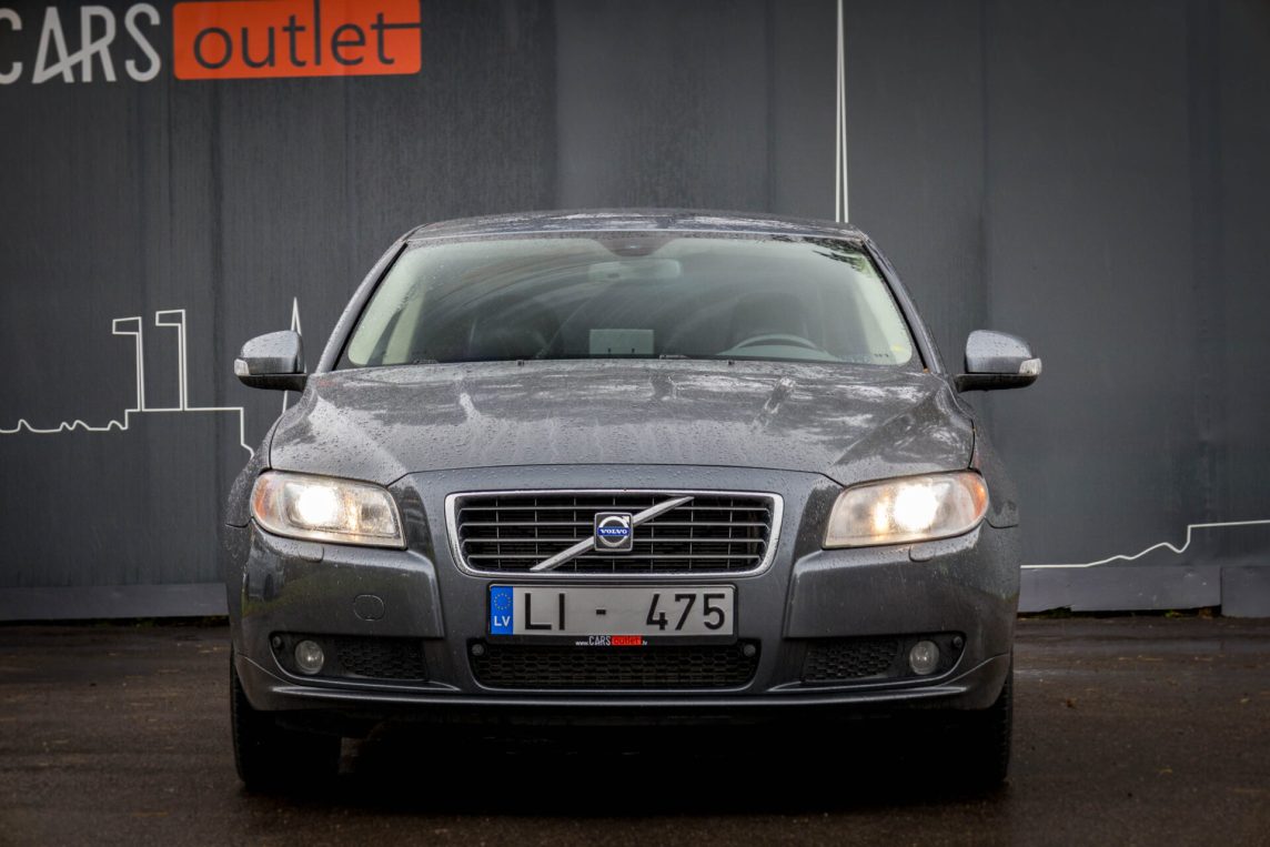 VOLVO S80