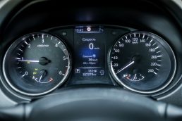 NISSAN X TRAIL