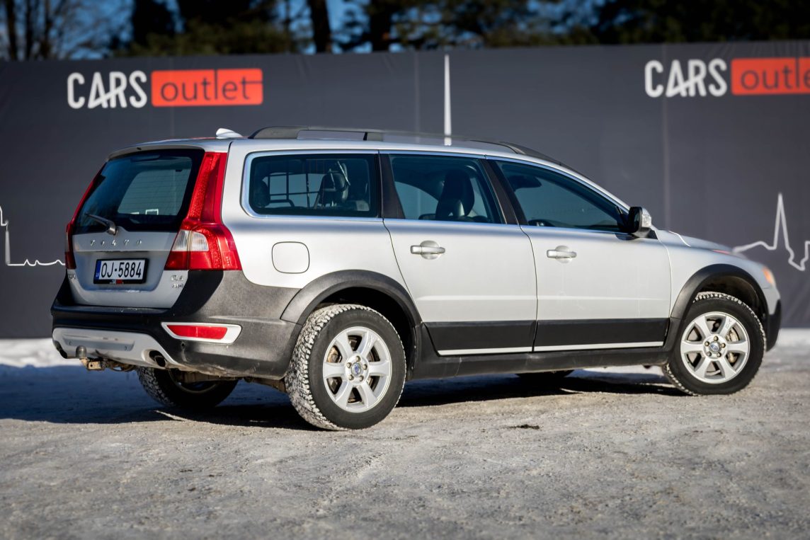 VOLVO XC70