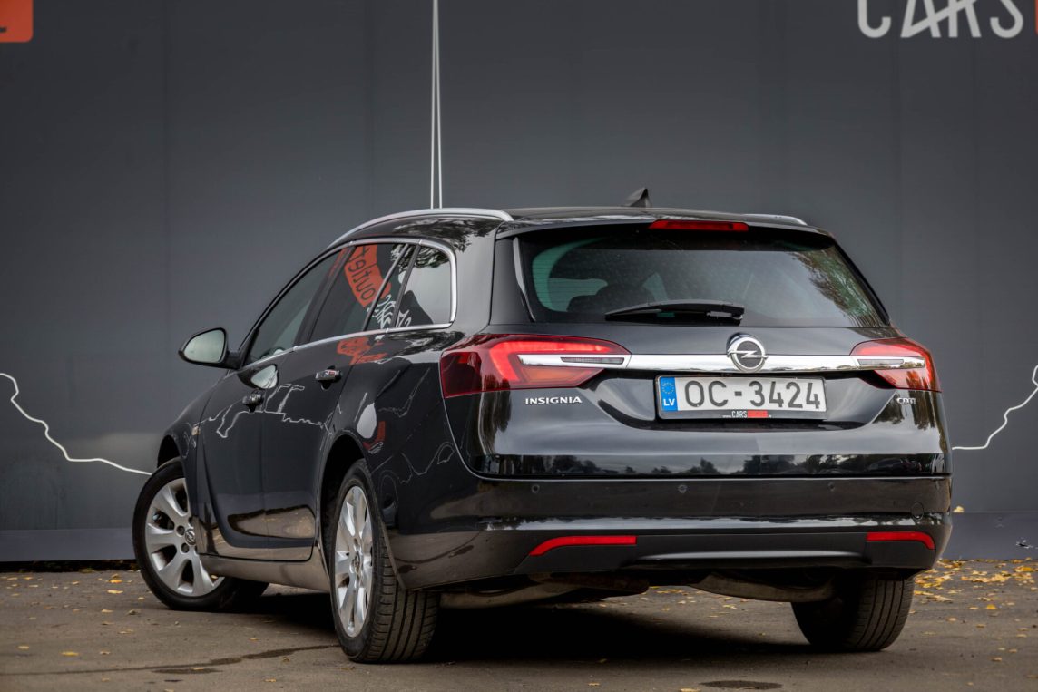 OPEL INSIGNIA SPORTS TOURER SW