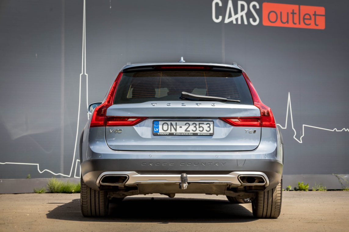 VOLVO V90 CROSS COUNTRY