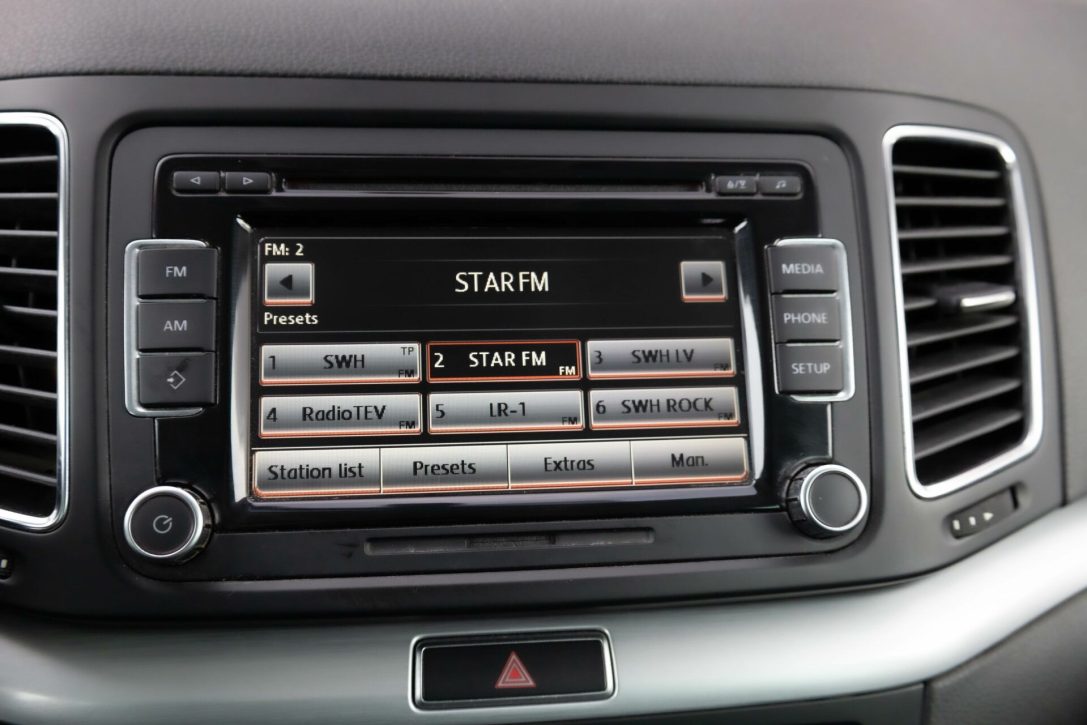 VW SHARAN