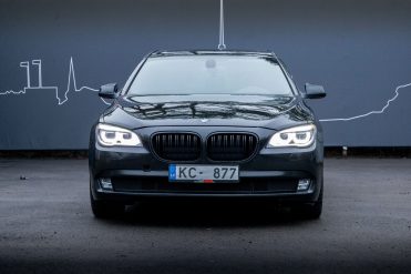 BMW 730