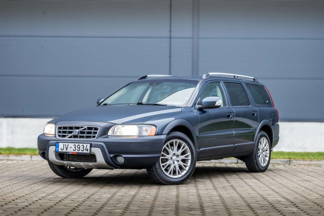 VOLVO XC70