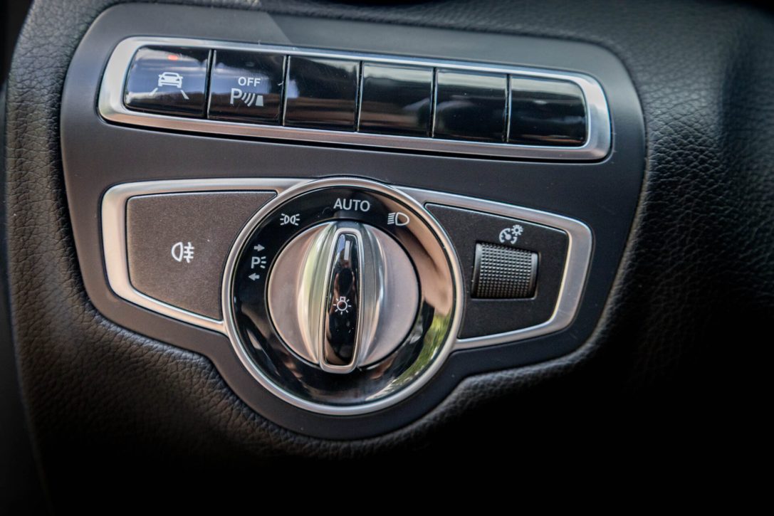 MERCEDES BENZ C 220 D