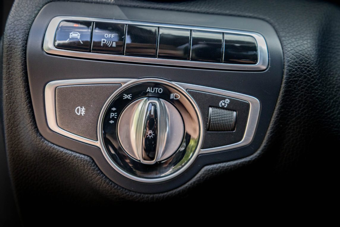 MERCEDES BENZ C 220 D
