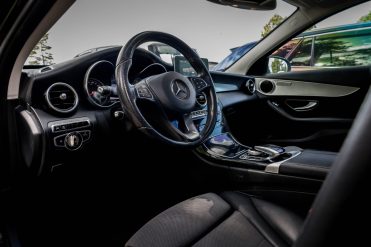MERCEDES BENZ C 220 D