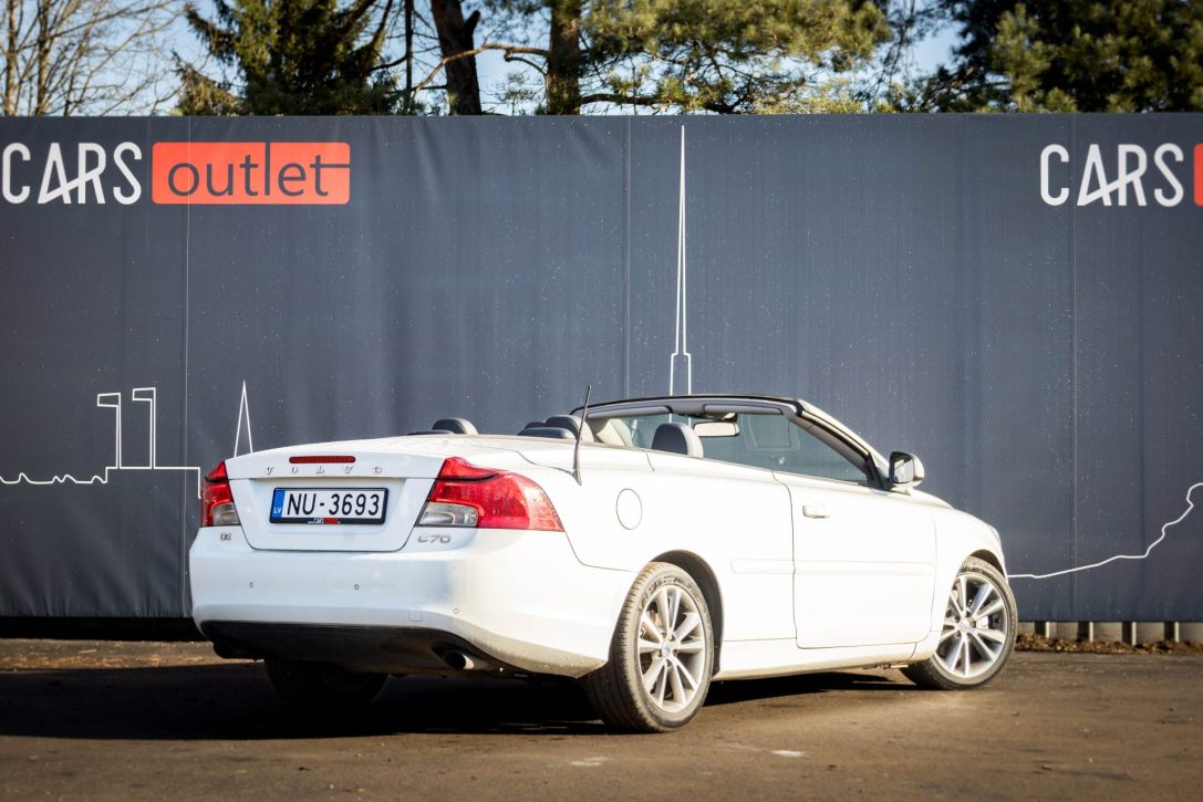 VOLVO C70