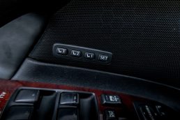 LEXUS IS 220