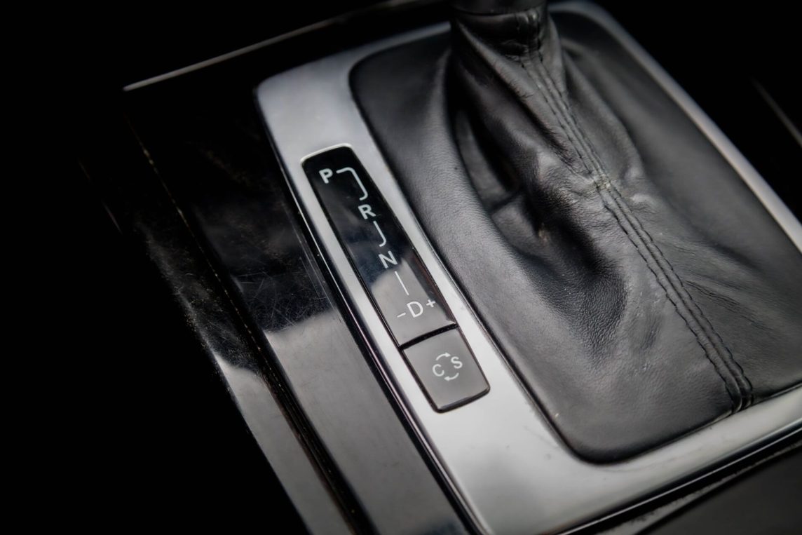 MERCEDES BENZ E250