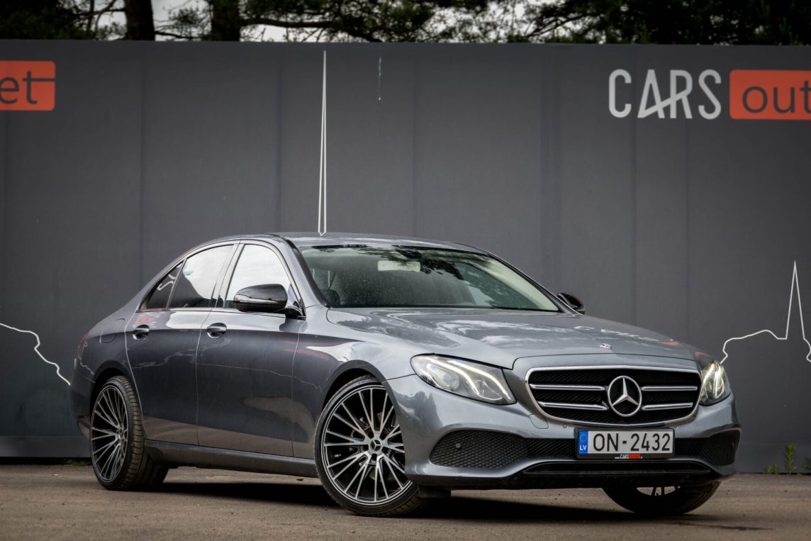 MERCEDES BENZ E200 D