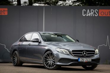 MERCEDES BENZ E200 D